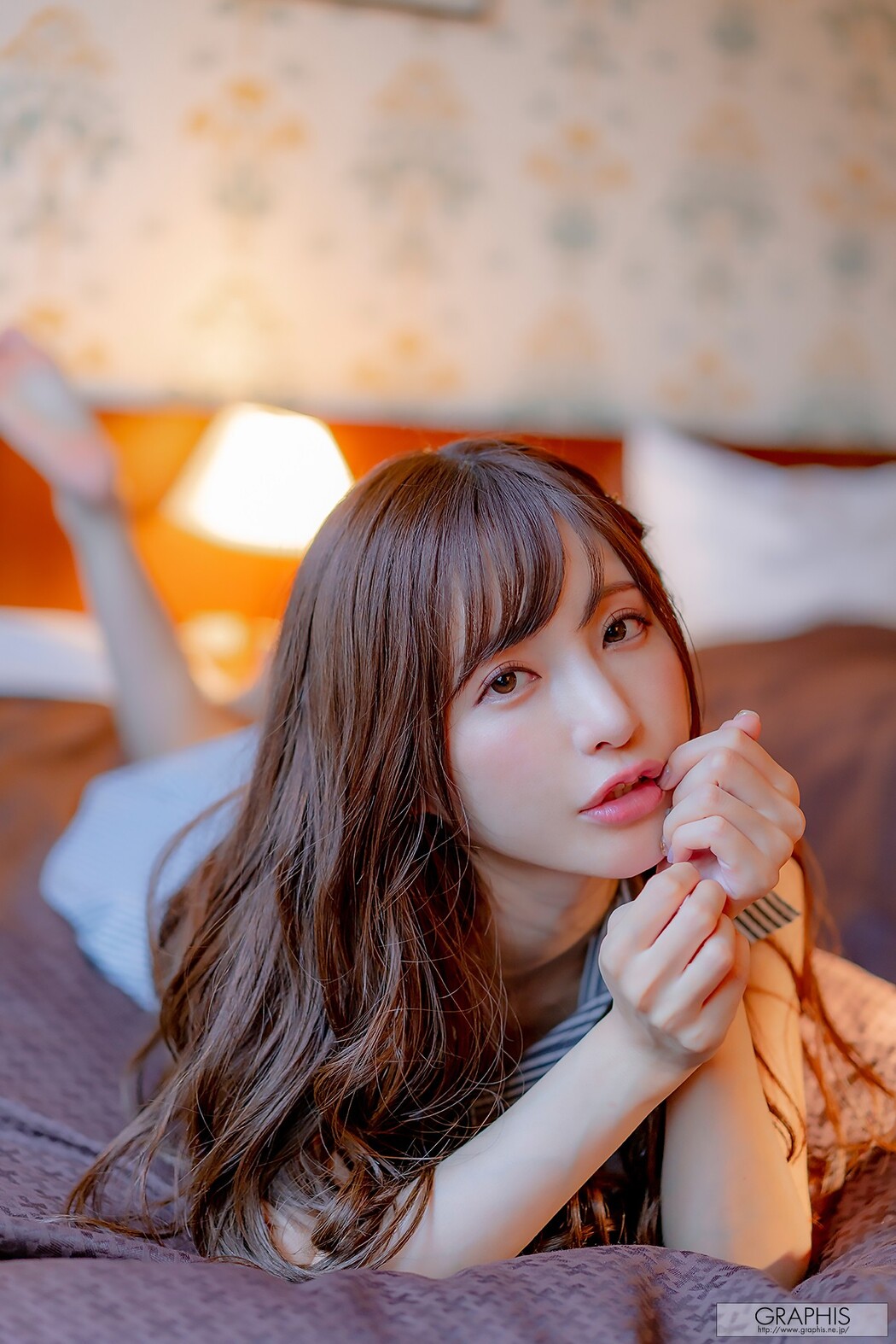 Moe Amatsuka 天使もえ, [Graphis] Gals 「HONEY」 Vol.04