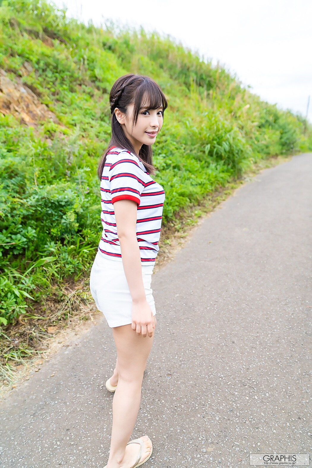 Kana Momonogi 桃乃木かな, [Graphis] Winter Special [Sign] Vol.02