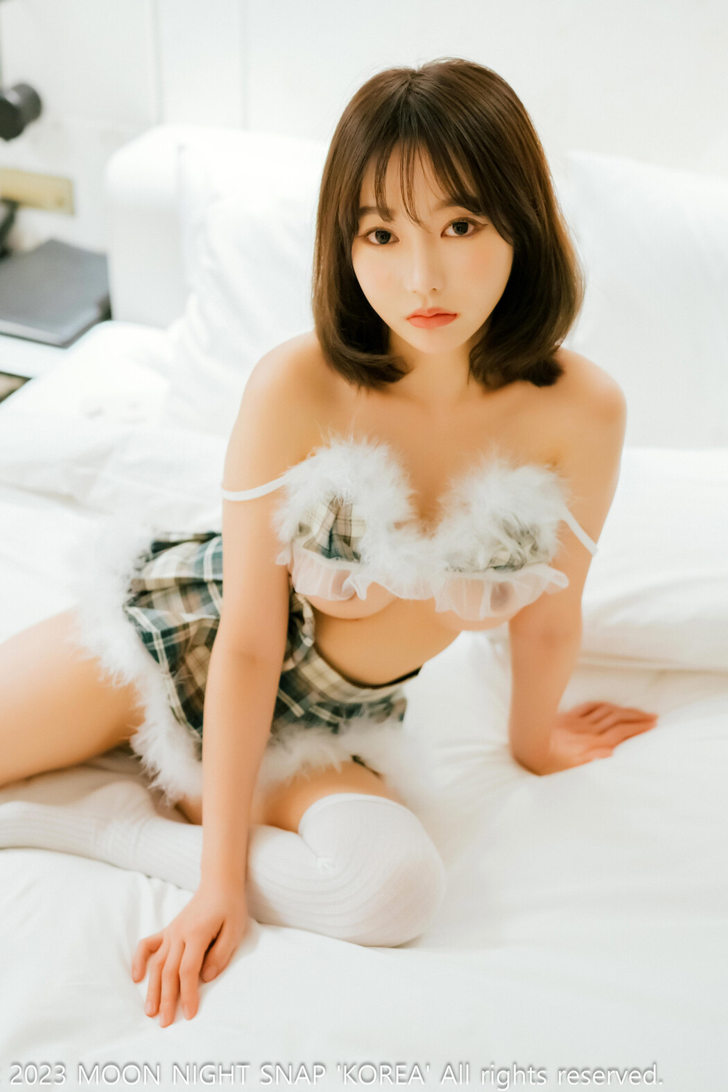 Jucy 쥬시, [Moon Night Snap] Mature Rabbit Set.01