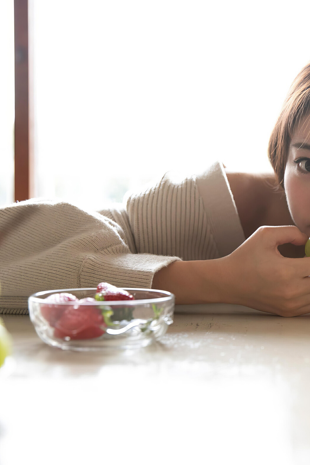 Yuumi Shida 志田友美, FLASHデジタル写真集 [アイドルの魂は美脚に宿る] Set.03