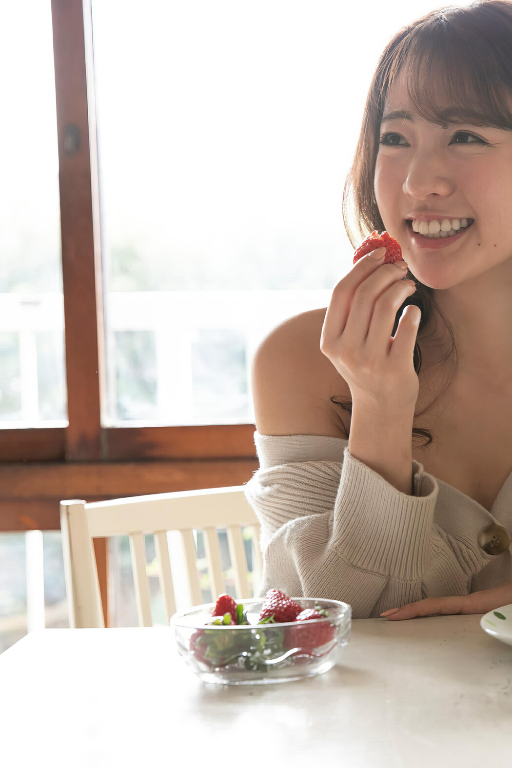 Yuumi Shida 志田友美, FLASHデジタル写真集 [アイドルの魂は美脚に宿る] Set.03