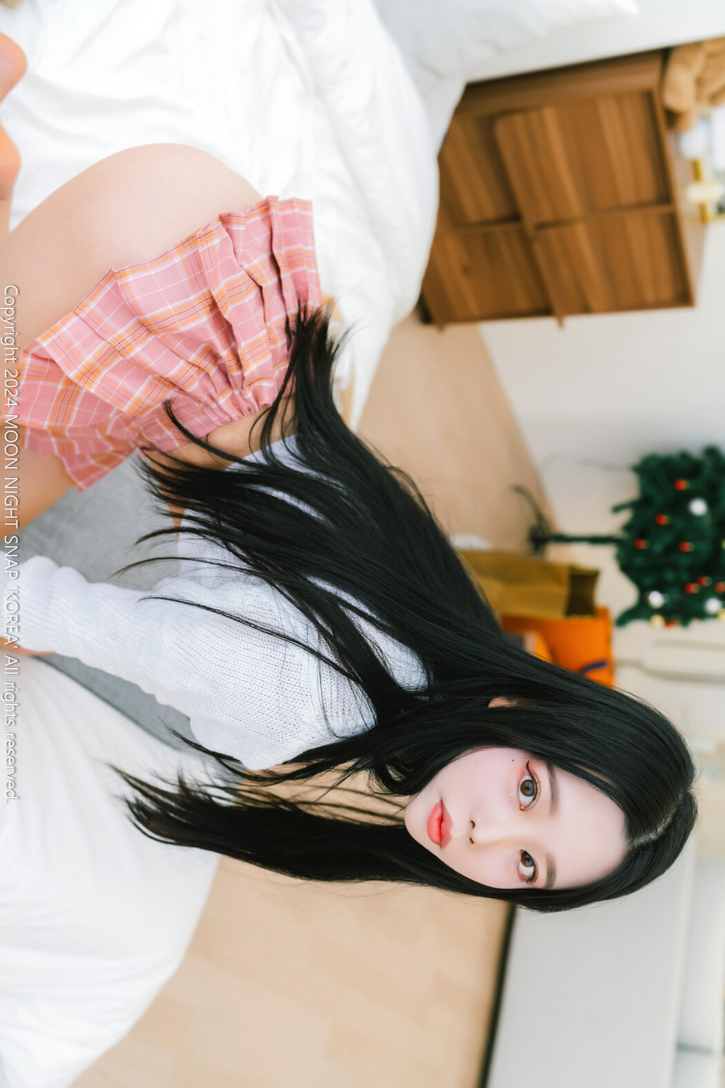 Yoo-ah 유아, [Moon Night Snap] She has a delicious top Set.01