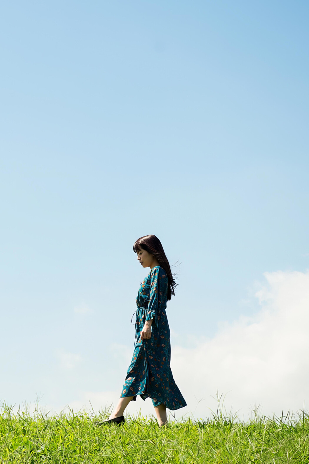 Rin Hatsumi 初美りん, [Graphis] Gals 『Look at me!』 Vol.01