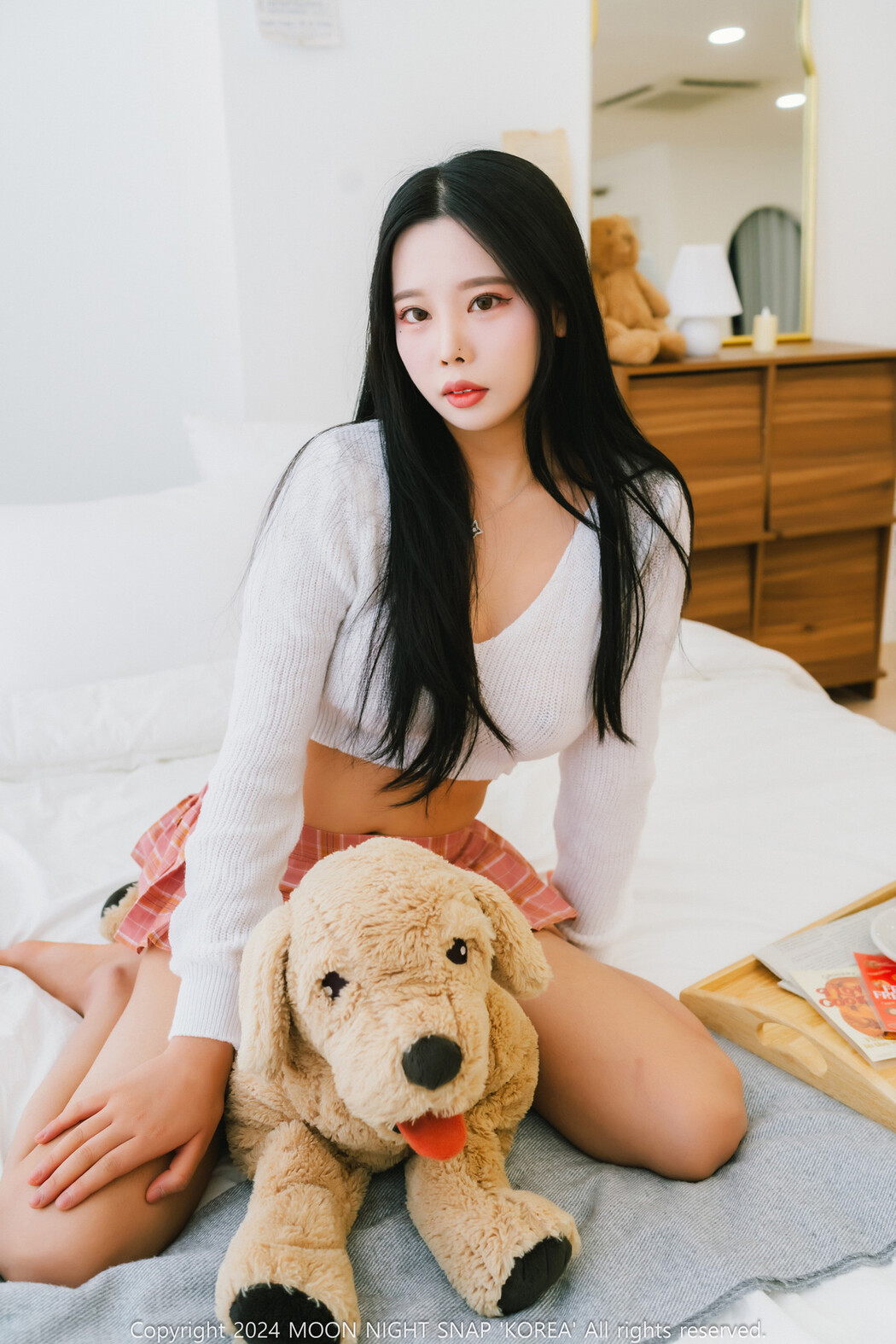 Yoo-ah 유아, [Moon Night Snap] She has a delicious top Set.01