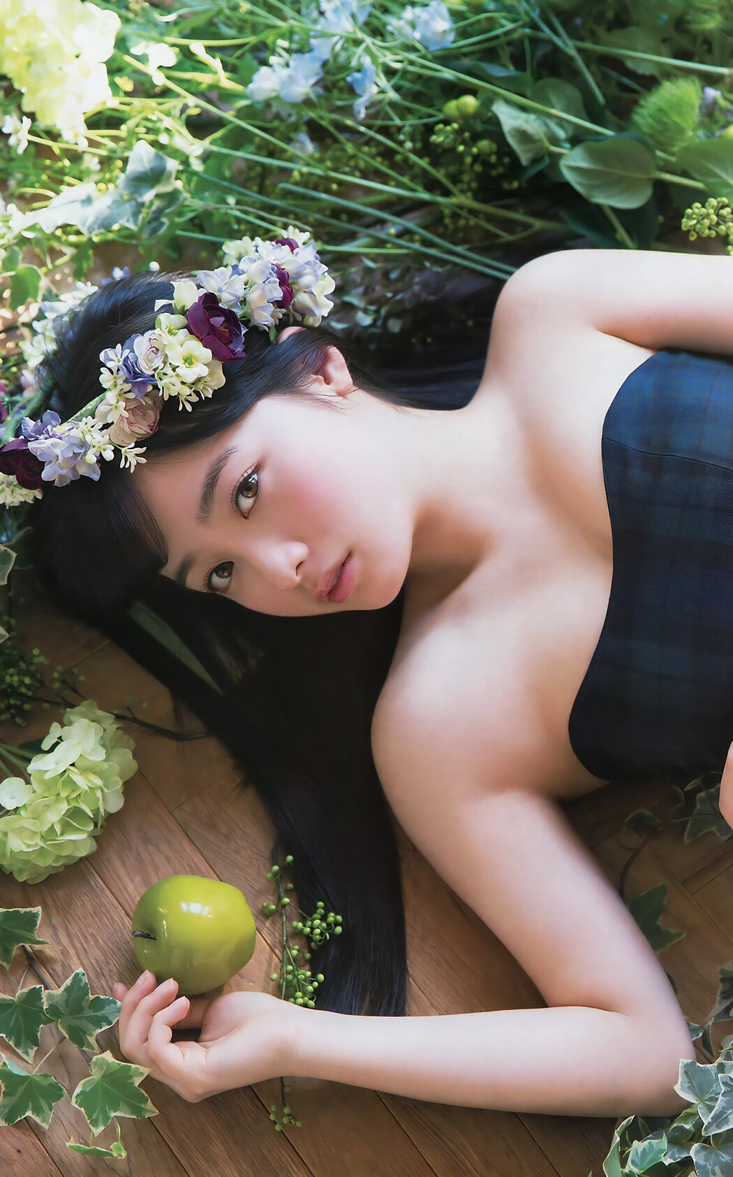 Kanna Hashimoto 橋本環奈, Young Magazine 2017 No.13 (ヤングマガジン 2017年13号)