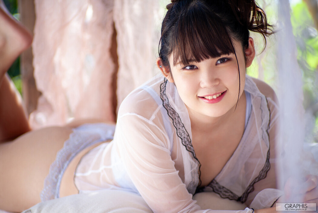 Hikari Tsukino 月野星, [Graphis] First Gravure Vol.06