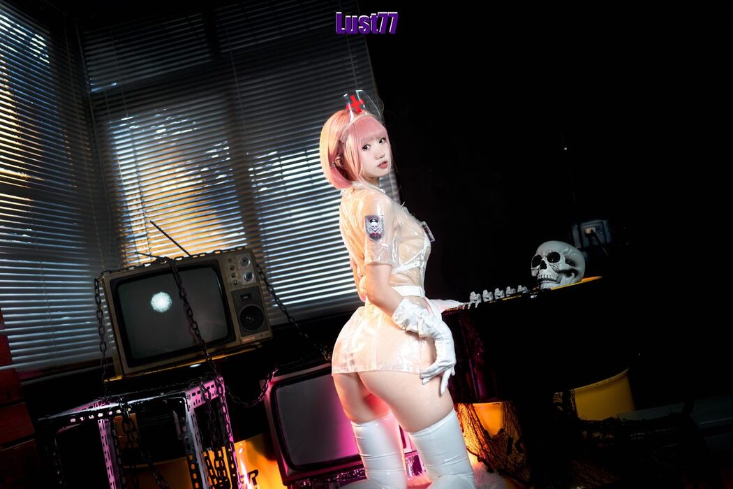 Coser@柒柒要乖哦 – 夜勤护士 A