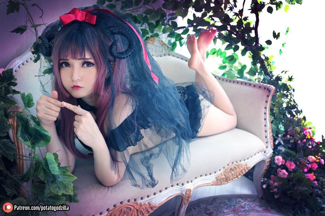 Coser@Potato Godzilla – Lil Devil Bride