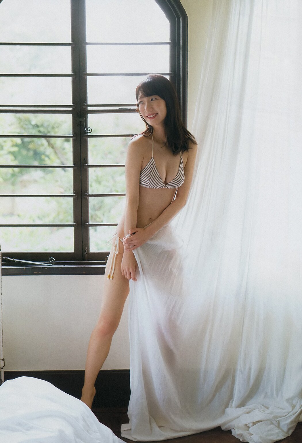 Yuki Kashiwagi 柏木由紀, Big Comic Spirits 2018 No.52 (ビッグコミックスピリッツ 2018年52号)