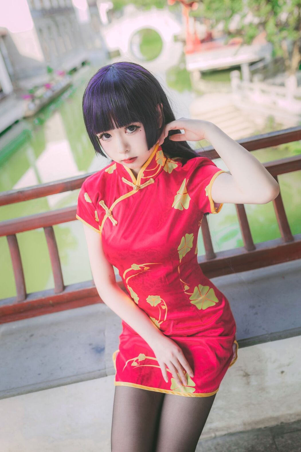 Coser@巧克力小圆面包 – 五更琉璃 新春旗袍