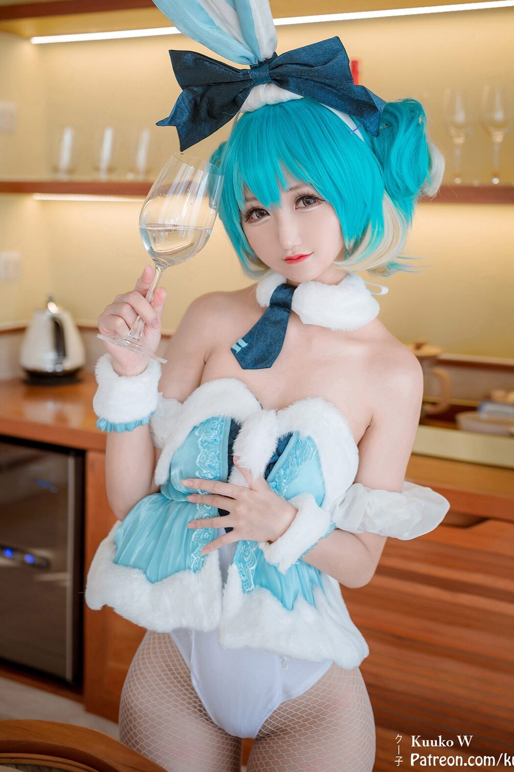 Coser@KuukoW No.053 Miku Bunny Cover Photo