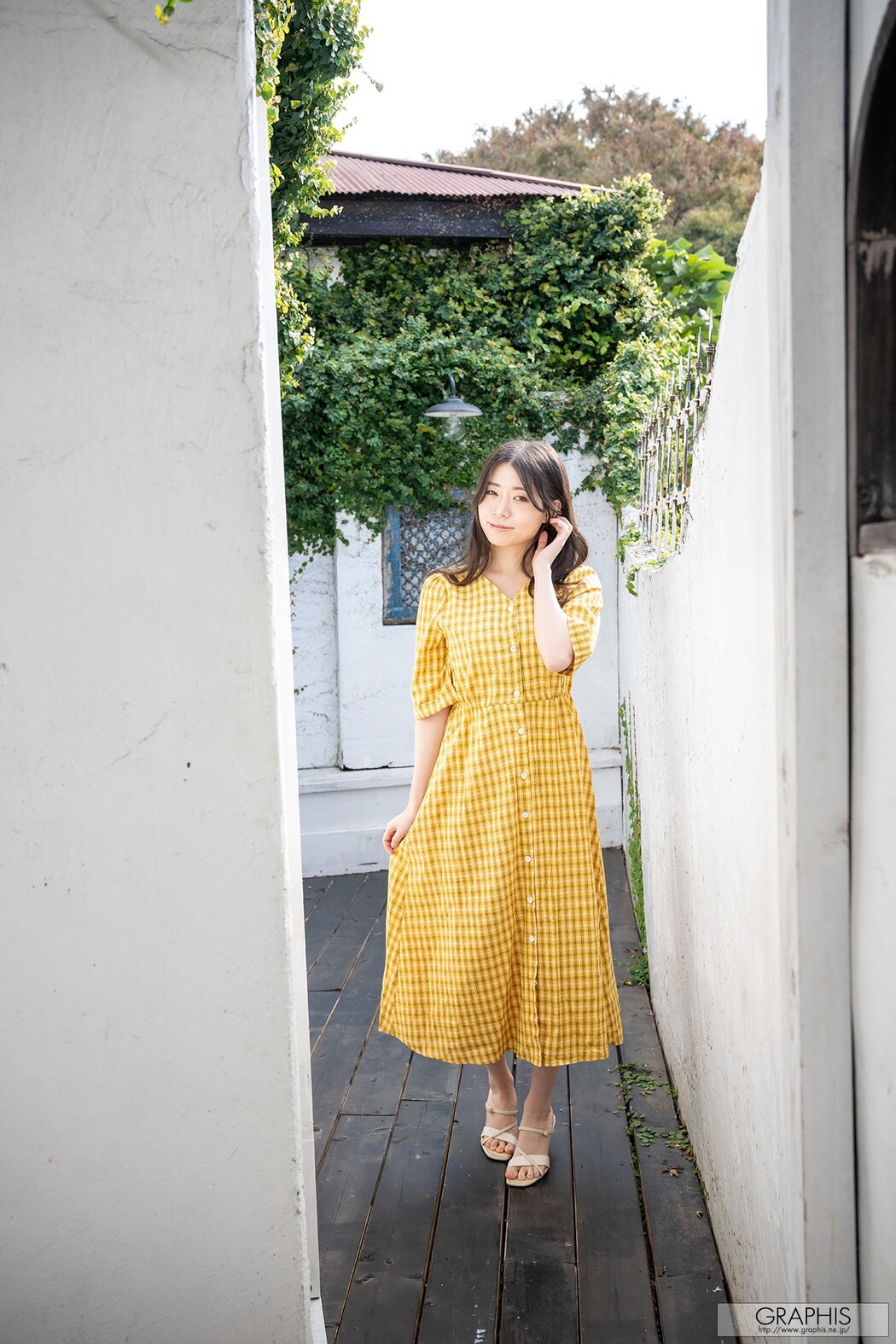 Shiho Hamabe 浜辺栞帆, [Graphis] Gals 「SPLENDID」 Vol.01 Cover Photo