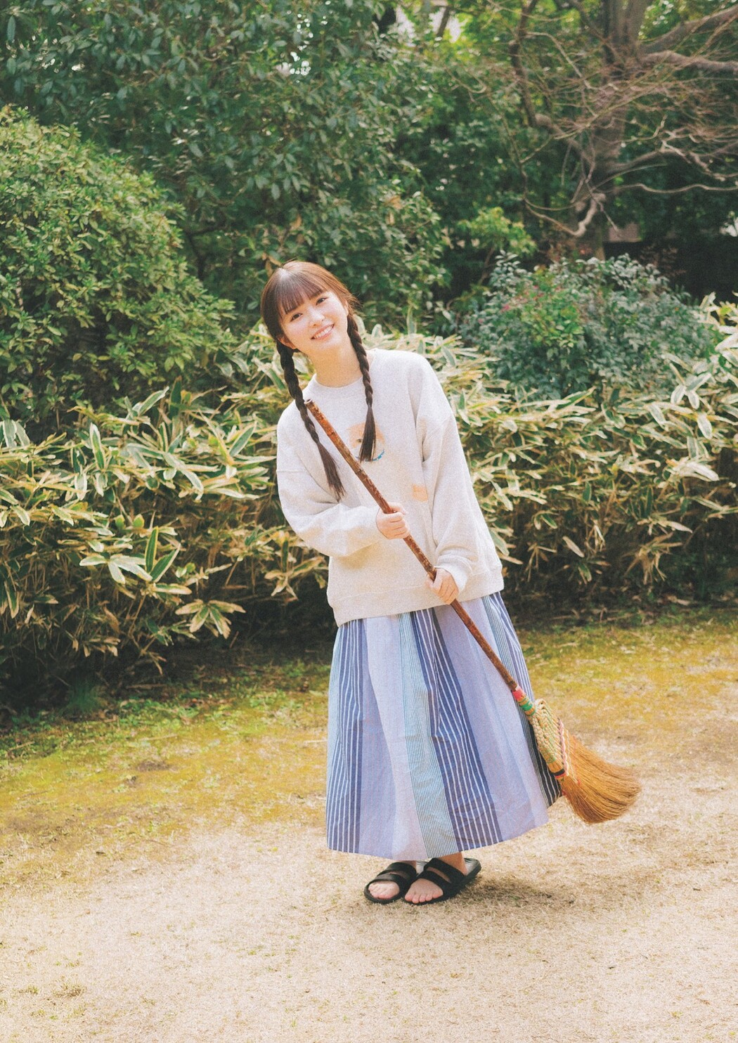 Aya Ogawa 小川彩, Weekly Playboy 2024 No.17 (週刊プレイボーイ 2024年17号)