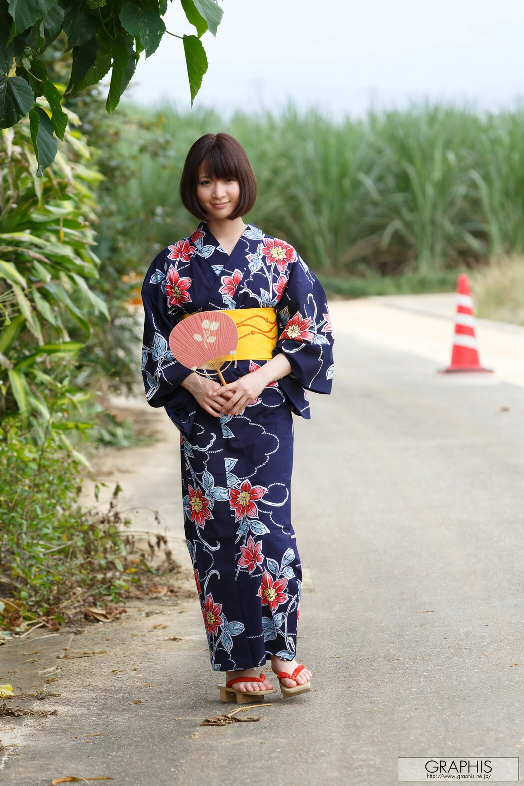 Mayu Kamiya 神谷まゆ, [Graphis] Summer Special Vol.01 Cover Photo