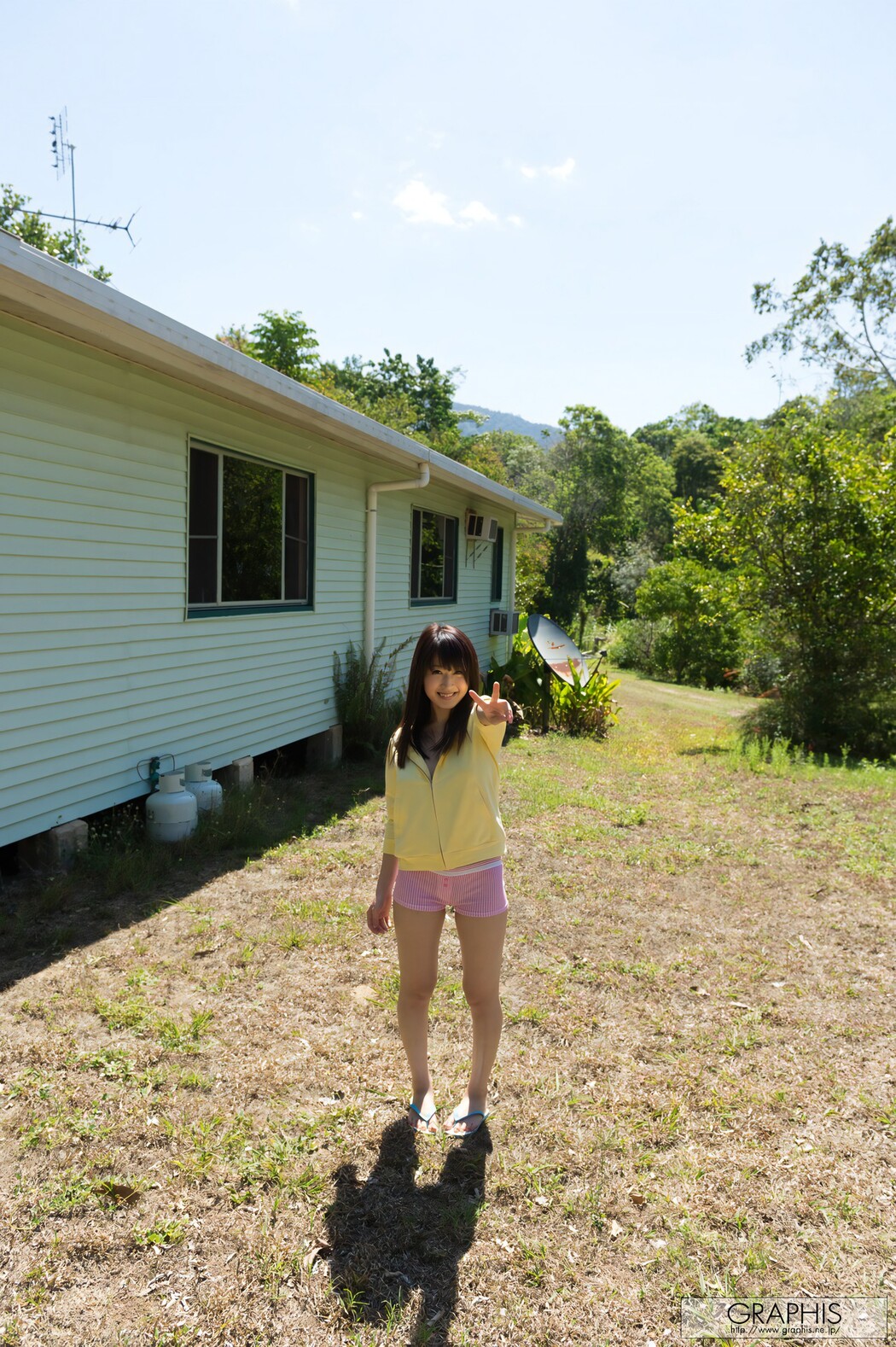 Arisa Misato 美里有沙, [Graphis] Winter Special Vol.03 Cover Photo