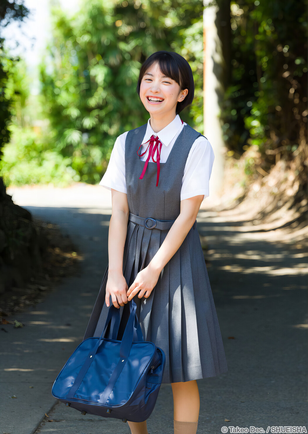 Yumia Fujisaki 藤﨑ゆみあ, Young Jump 2024 No.22 (ヤングジャンプ 2024年22号)