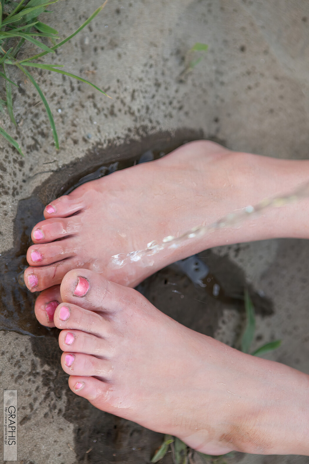 Kana Tsuruta 鶴田かな, Graphis Special Girls Gravure Vol.01