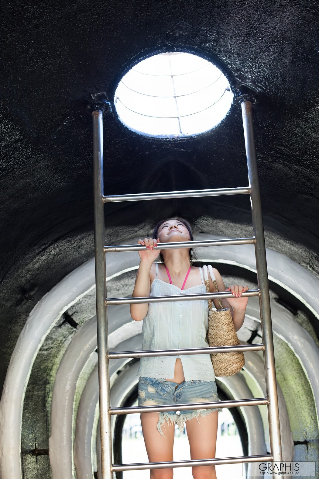 Kana Tsuruta 鶴田かな, Graphis Special Girls Gravure Vol.01