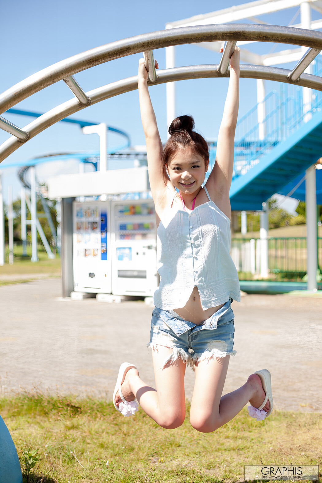 Kana Tsuruta 鶴田かな, Graphis Special Girls Gravure Vol.01