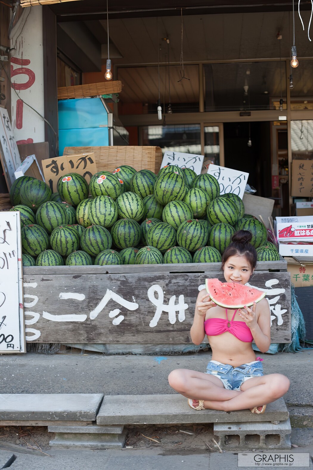 Kana Tsuruta 鶴田かな, Graphis Special Girls Gravure Vol.01