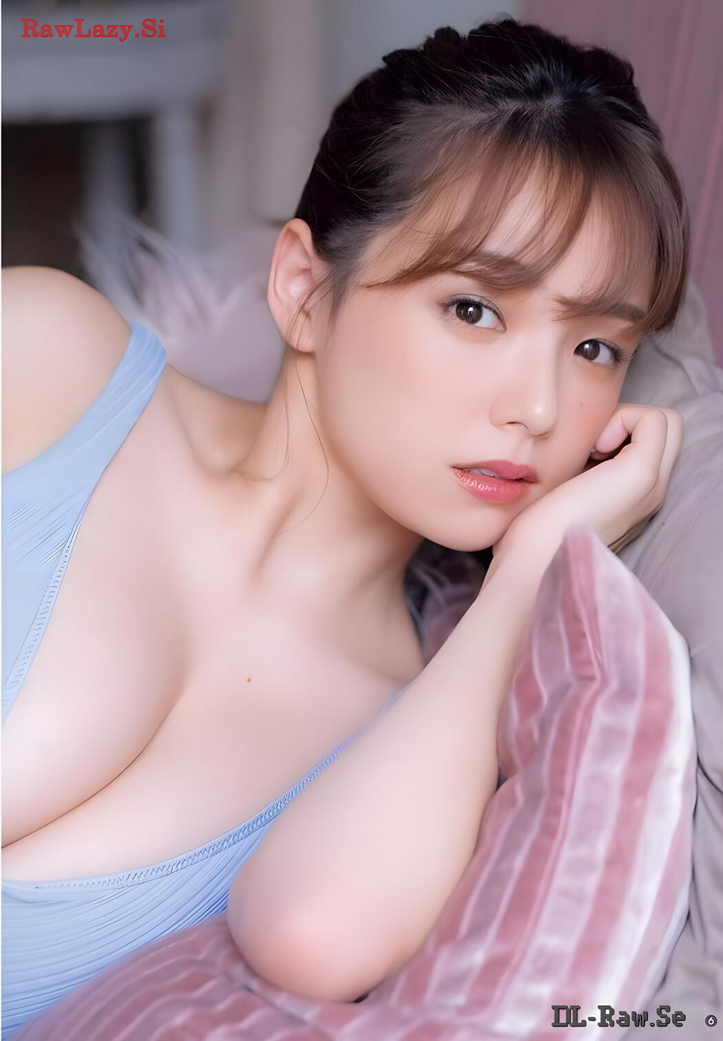 Ai Shinozaki 篠崎愛, Young Champion Retsu 2024 No.04 (ヤングチャンピオン烈 2024年4号)
