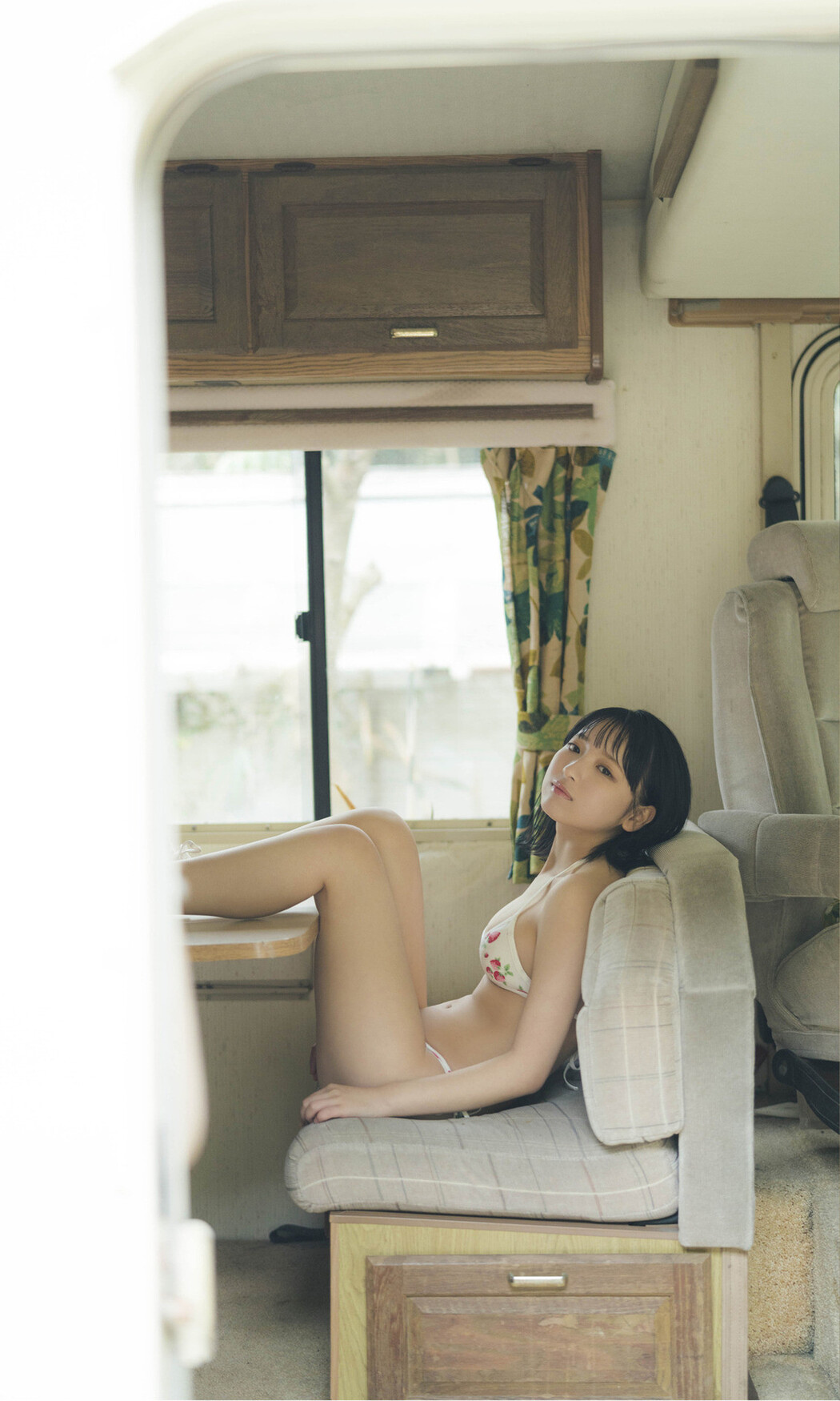 Runa Ichinose 一ノ瀬瑠菜, 週プレ Photo Book 「いちごと春」 Set.02