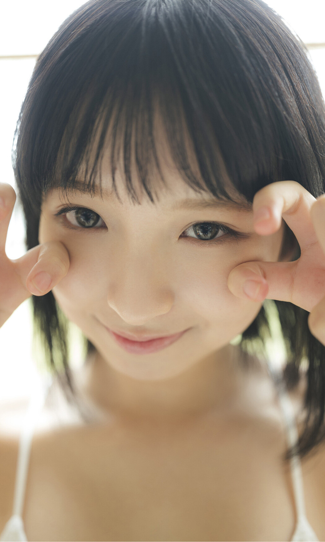 Runa Ichinose 一ノ瀬瑠菜, 週プレ Photo Book 「いちごと春」 Set.01