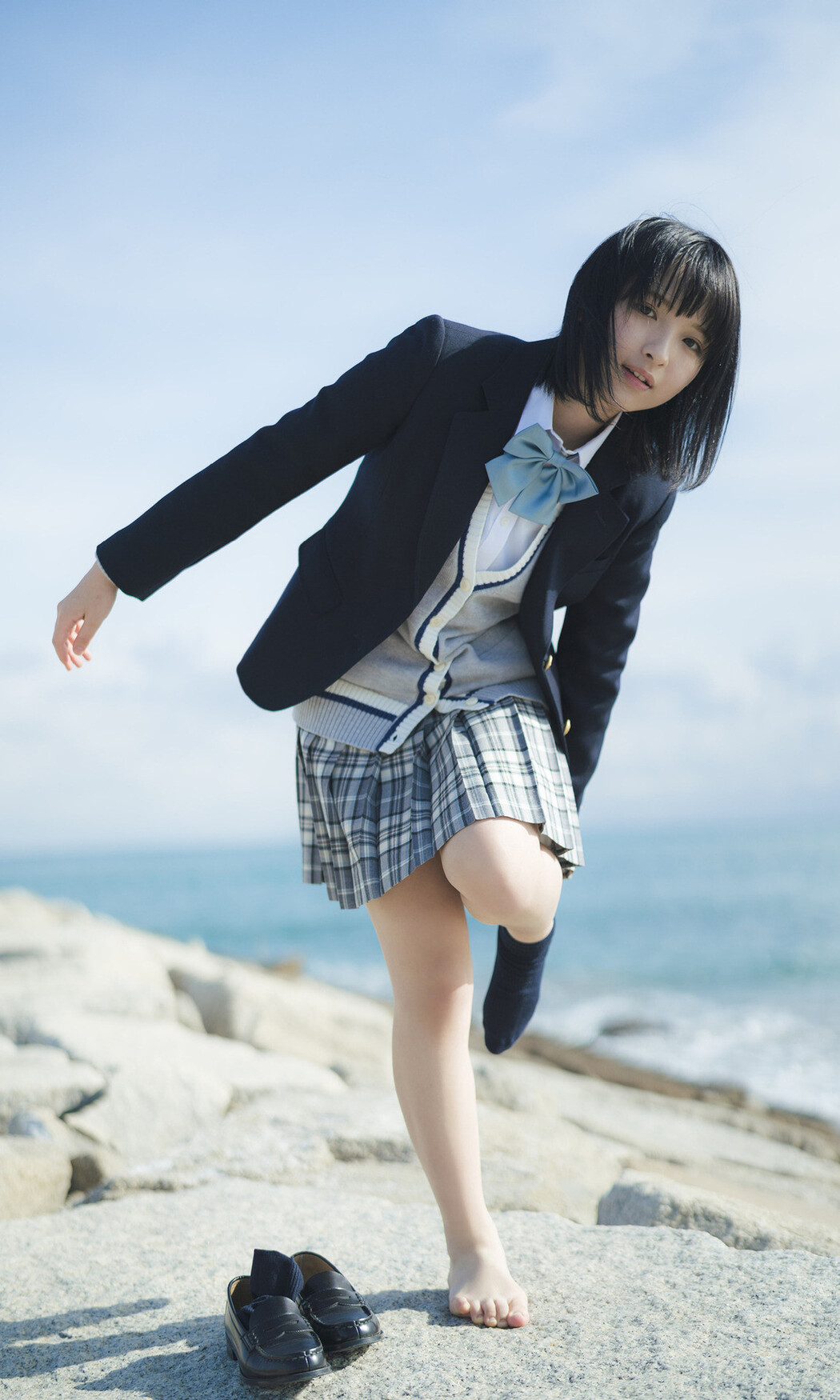 Runa Ichinose 一ノ瀬瑠菜, 週プレ Photo Book 「いちごと春」 Set.02