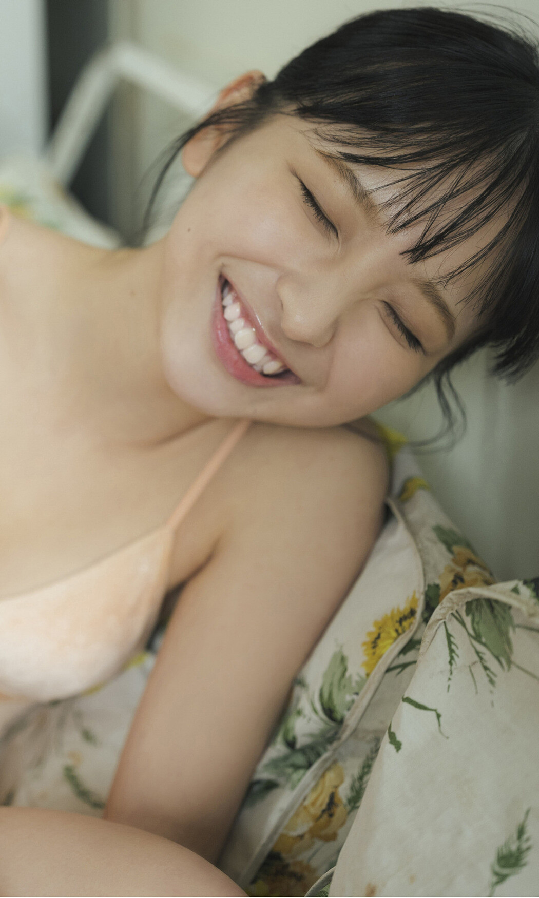 Runa Ichinose 一ノ瀬瑠菜, 週プレ Photo Book 「いちごと春」 Set.01