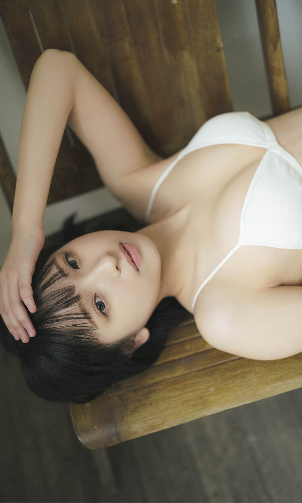 Runa Ichinose 一ノ瀬瑠菜, 週プレ Photo Book 「いちごと春」 Set.01