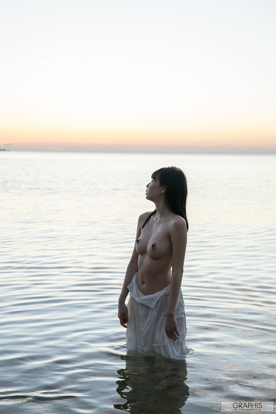 Ami Tokita 時田亜美, Graphis Gals 「Clarity」 Vol.03