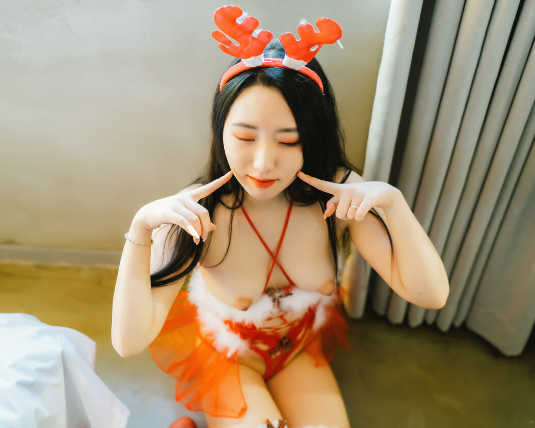 Dame 담, Moon Night Snap 섹시한 산타걸 (+S.Ver) Set.02