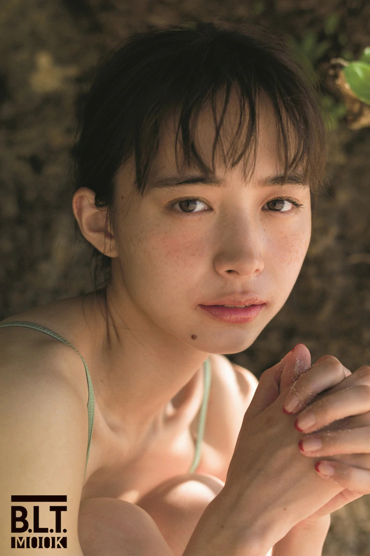 Hiroe Igeta 井桁弘恵, B.L.T. 2021.01 (ビー・エル・ティー 2021年1月号)