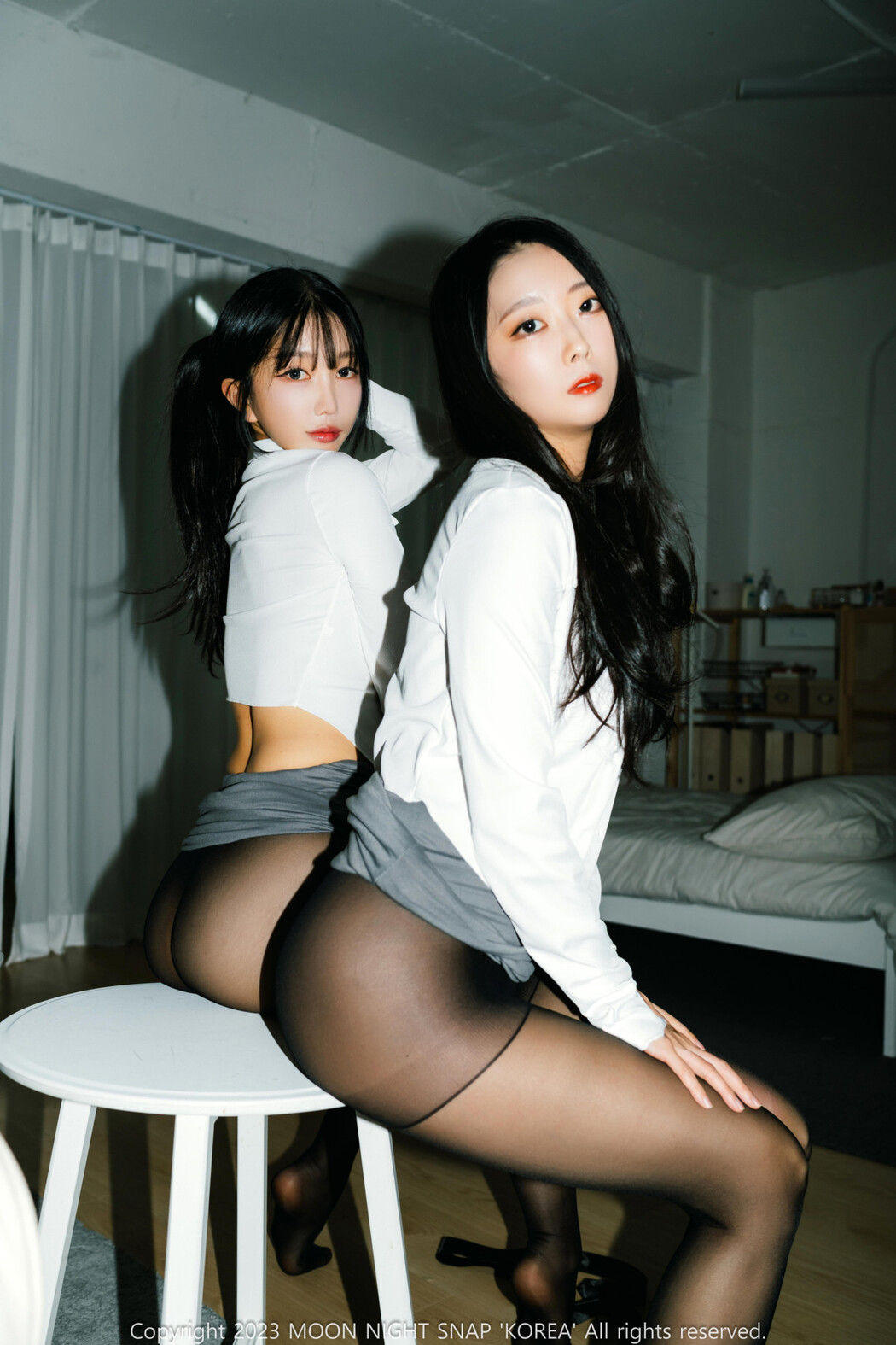 Mona 모나, Jucy 쥬시, Moon Night Snap &#8220;Stick&#8221; Set.02