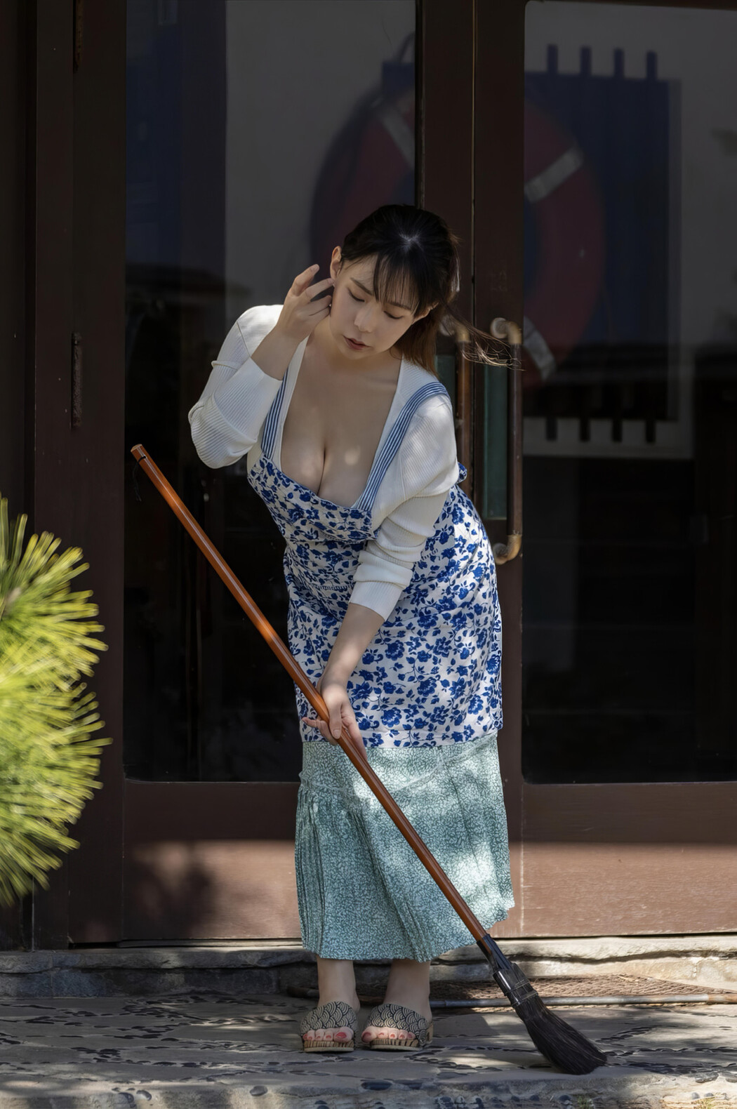 Yuria Yoshine 吉根ゆりあ, ヌード写真集 [実りの季節で] Set.02 Cover Photo