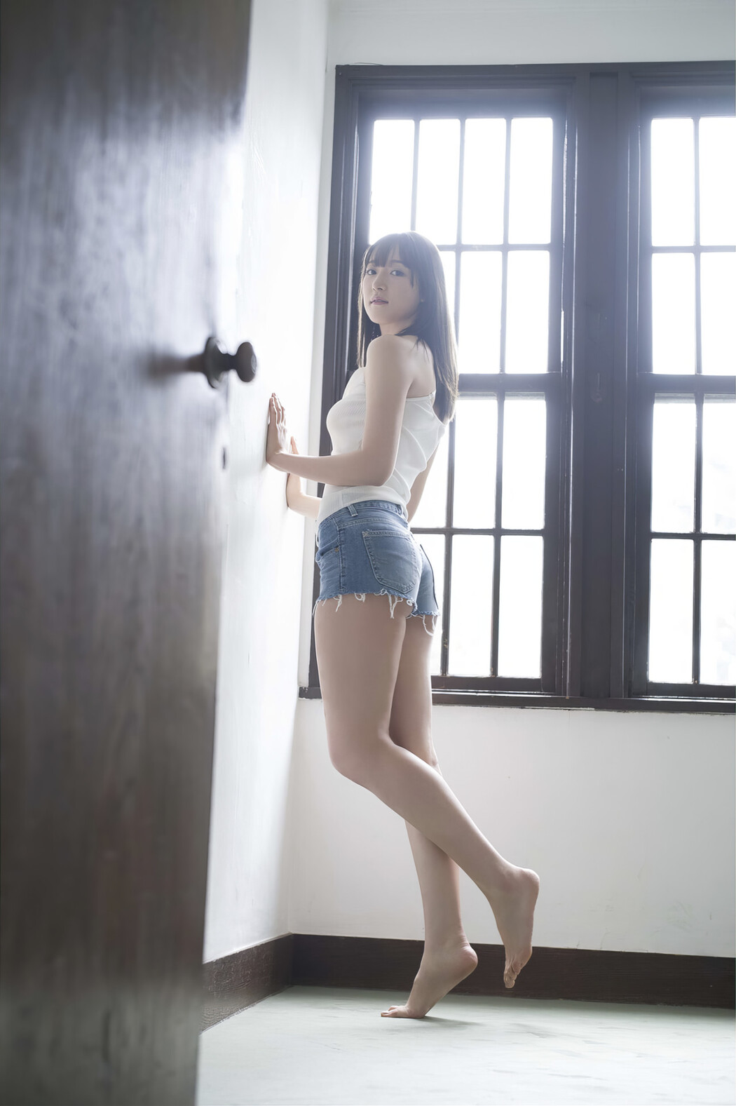 Ami Yamazaki 山崎あみ, FRIDAYデジタル写真集 「美脚クライマックス Vol.1」 Set.03 Cover Photo