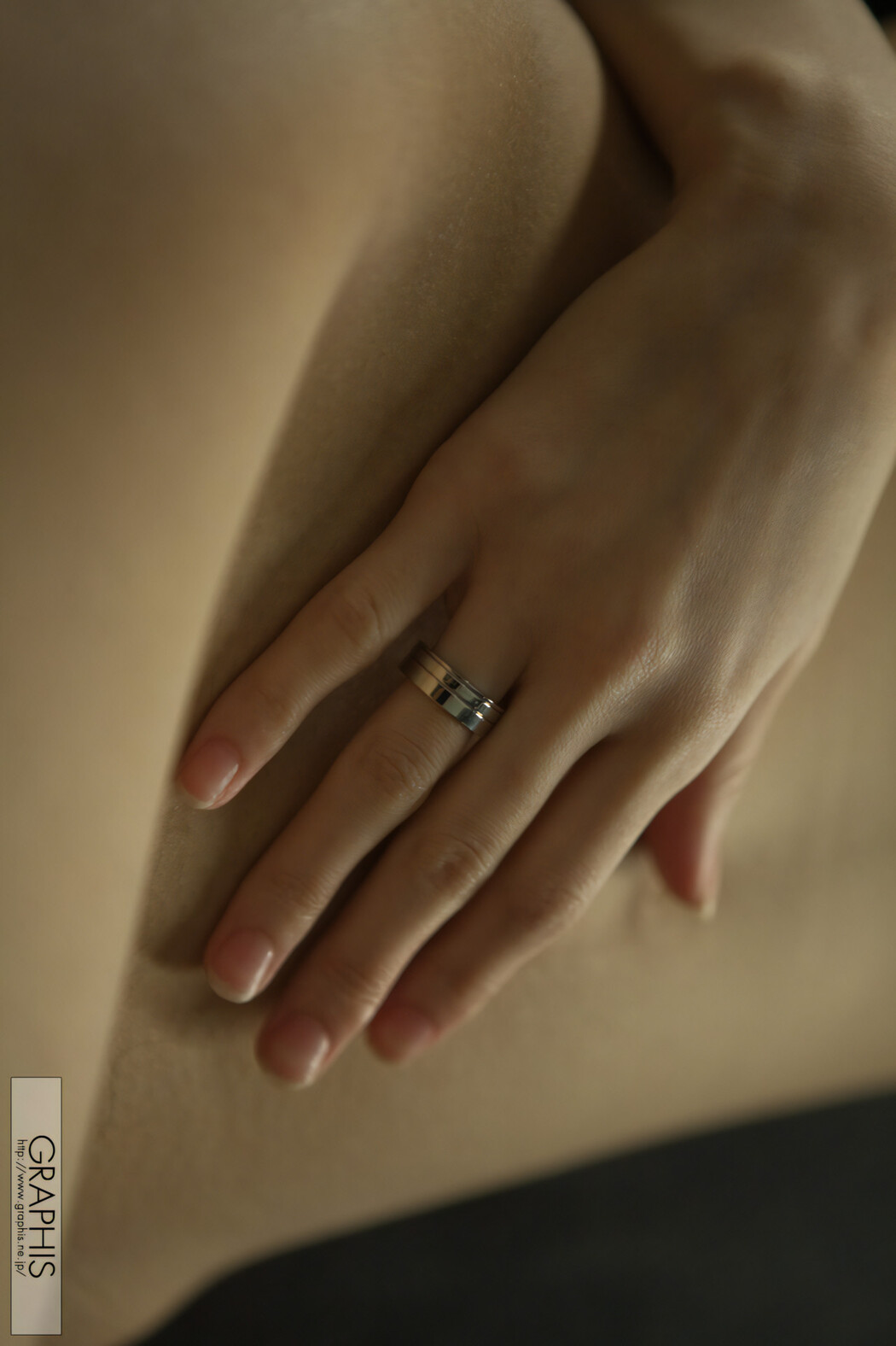 Ryo Namioka 浪岡りょう, Graphis Feti Style Vol.04