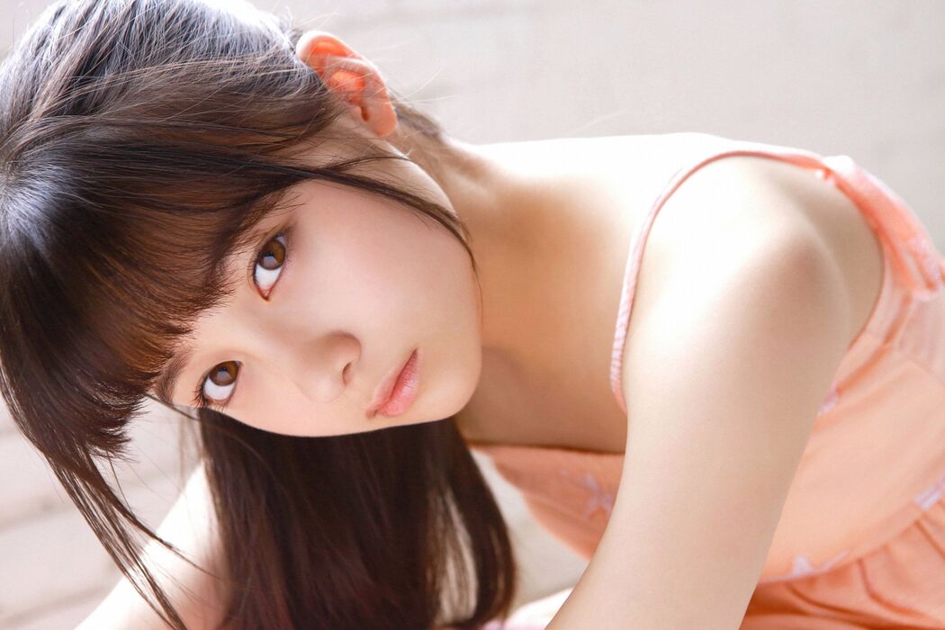 Hashimoto Kanna "Sunday of Kanna" [YS Web] Vol.658 Cover Photo