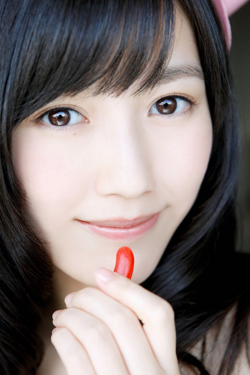 Mayu Watanabe "AKB48 Mofumofu Mayuyu" [YS Web] Vol.531 Cover Photo