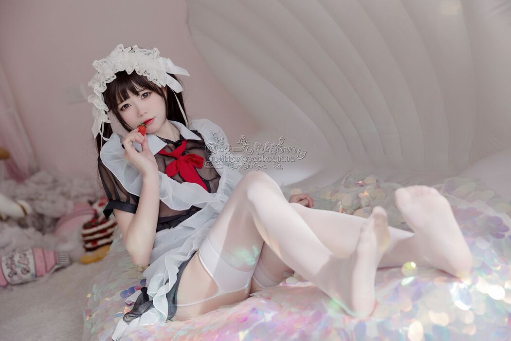 Coser@黏黏团子兔 – 黑白女仆