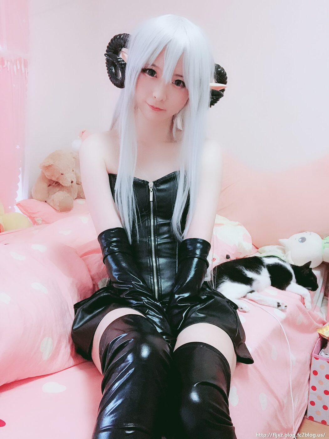 Coser@习呆呆 – 皮衣小恶魔 Leather Little Devil