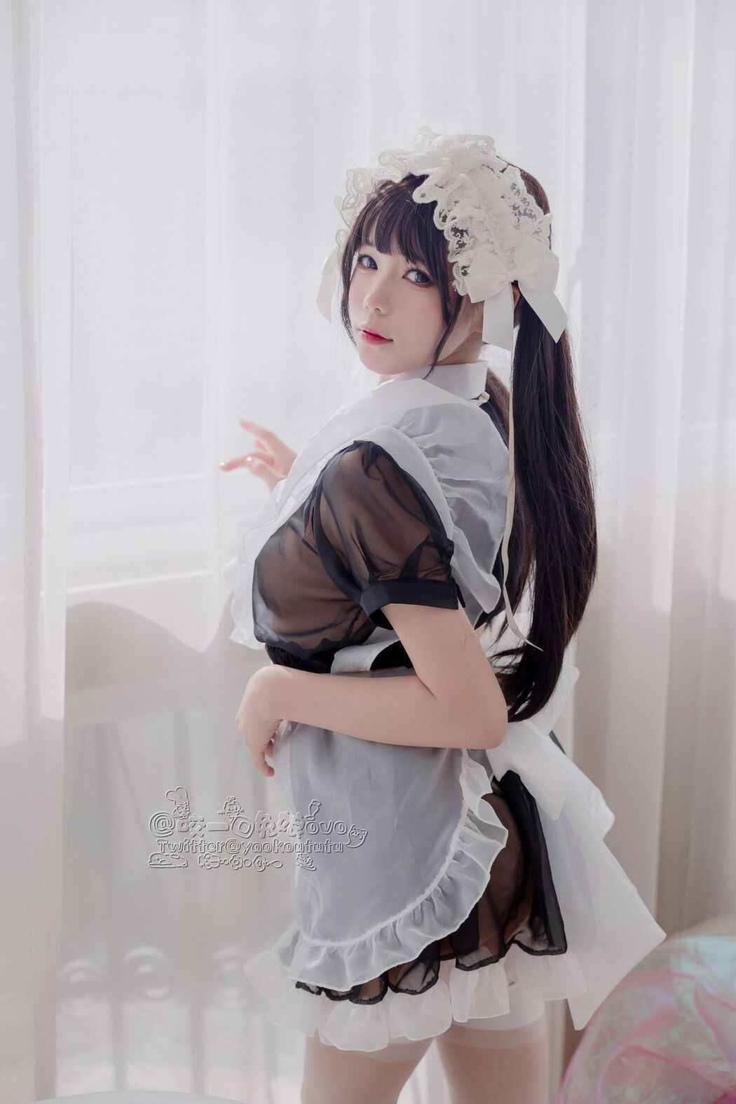 Coser@黏黏团子兔 – 黑白女仆