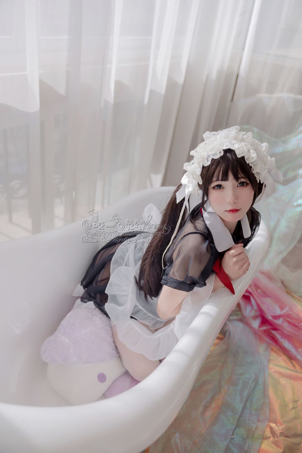 Coser@黏黏团子兔 – 黑白女仆