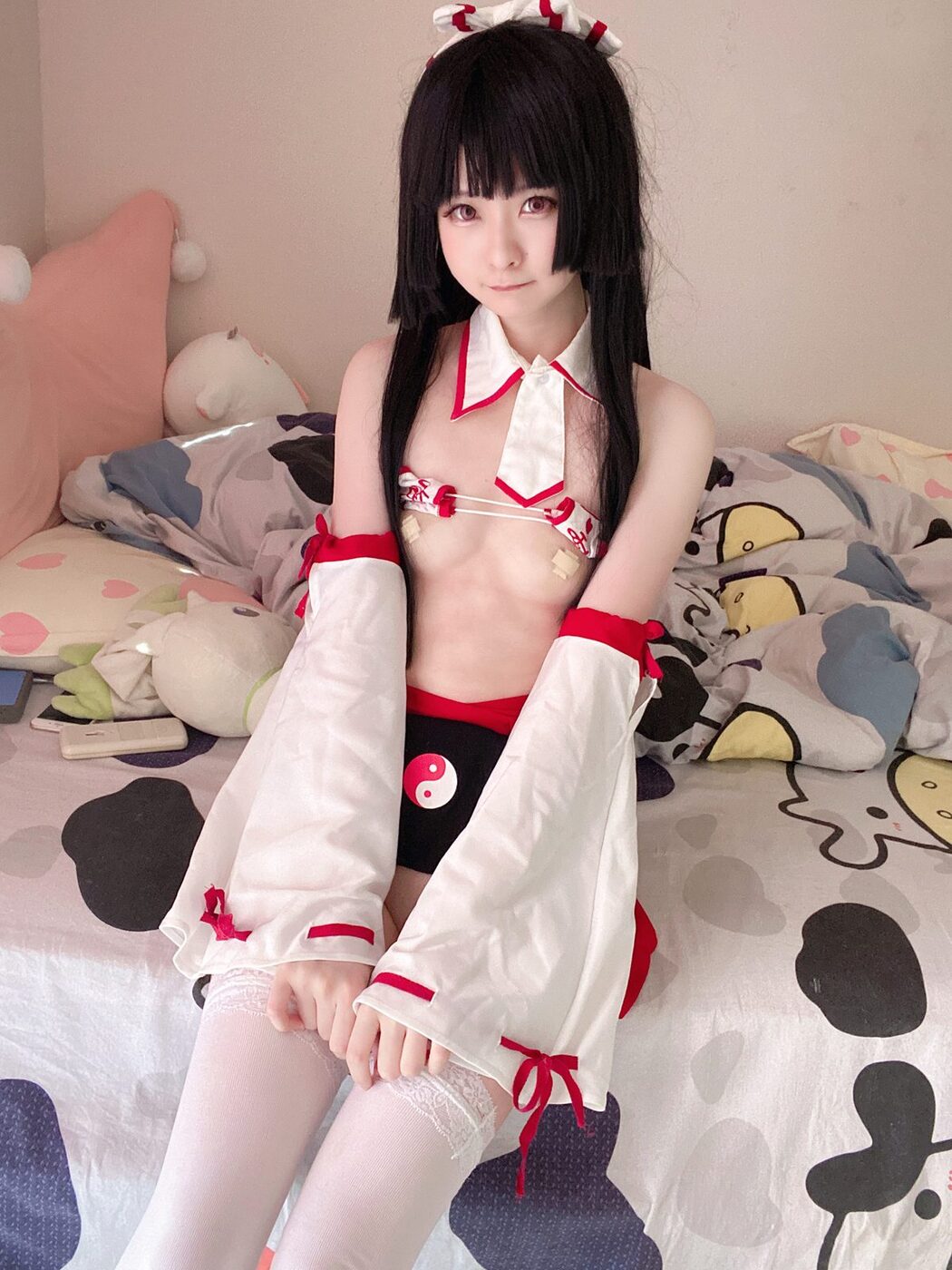 Coser@习呆呆 – 眼帯ブラ巫女緊縛