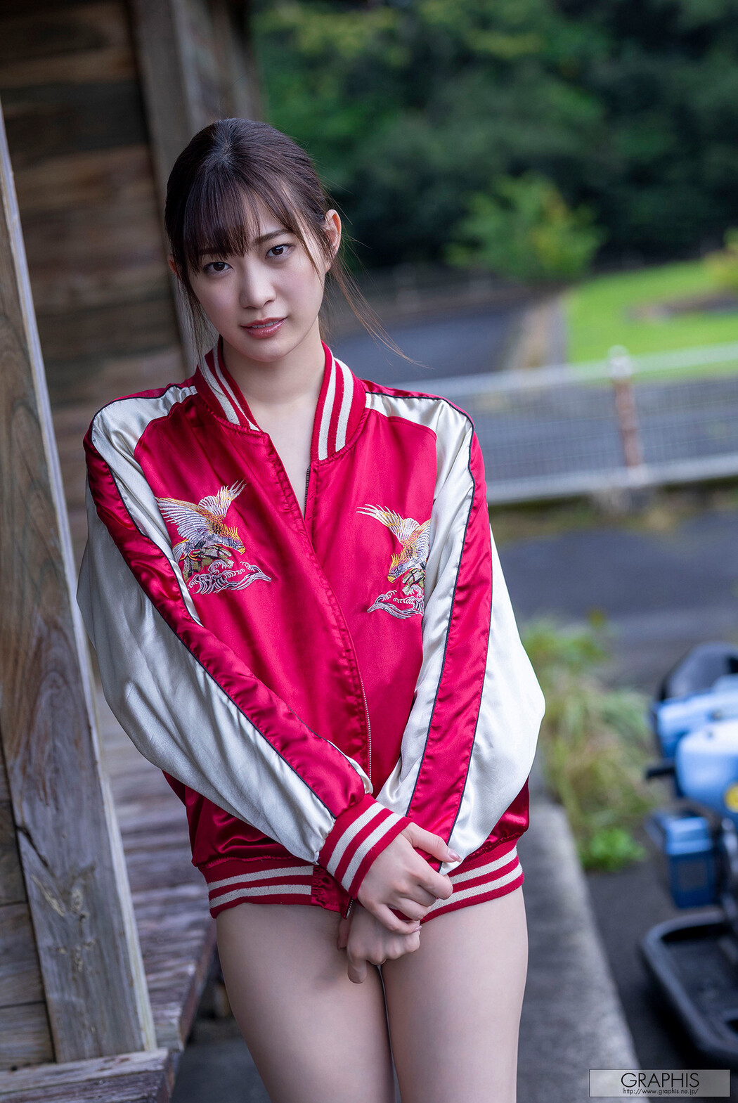 Akari Mitani 美谷朱里, Graphis Gals 「Vermilion」 Vol.01