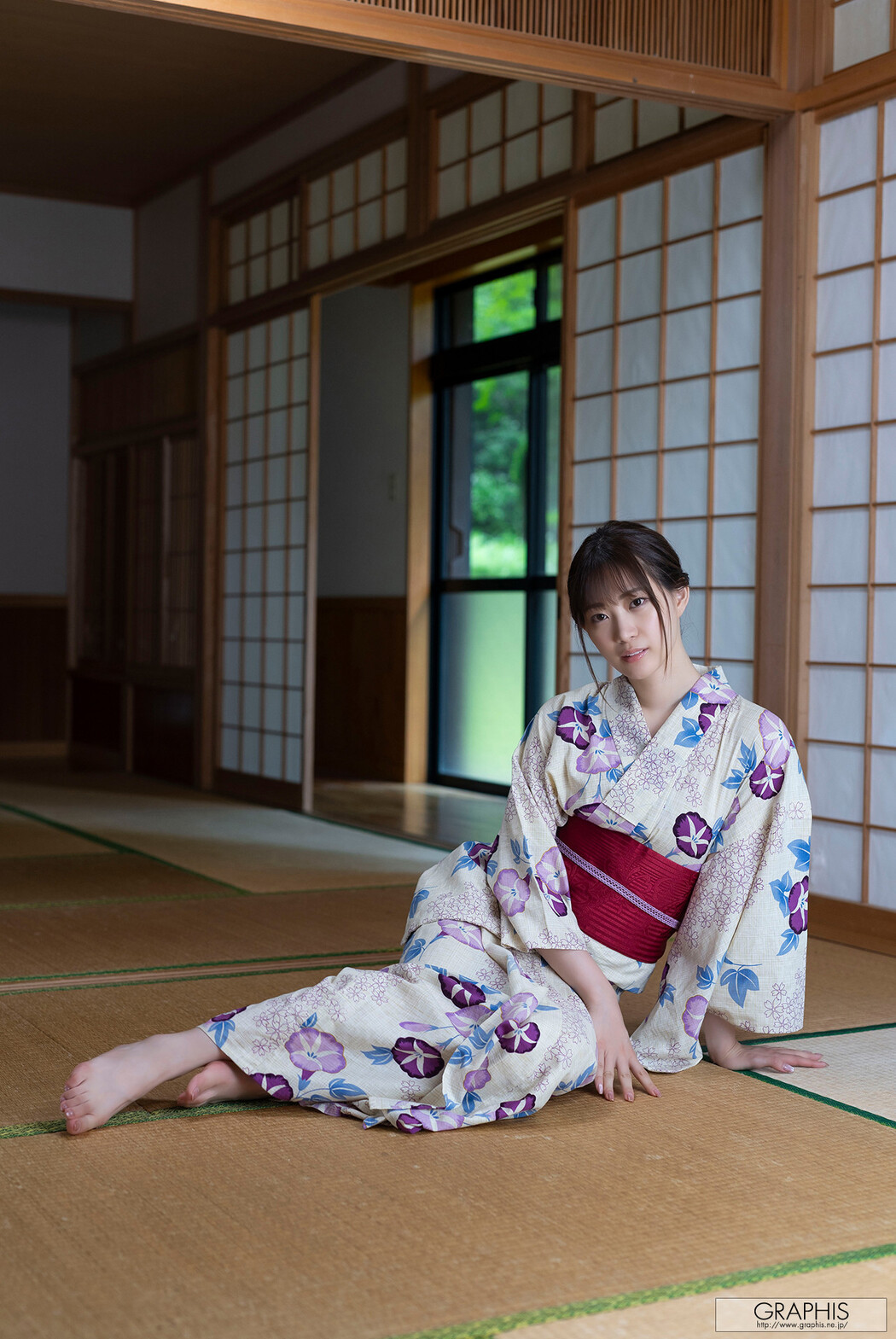 Akari Mitani 美谷朱里, Graphis Gals 「Vermilion」 Vol.02