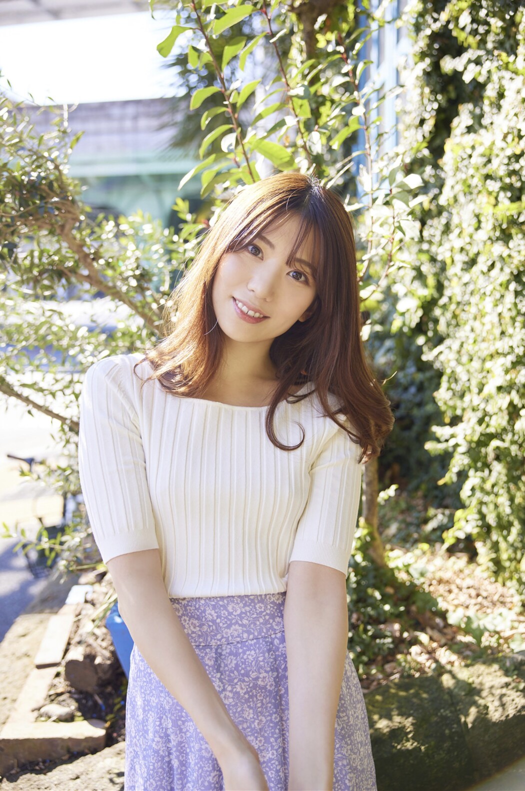 Aika Yamagishi 山岸逢花, FRIDAYデジタル写真集 「White Lily」 Set.02 Cover Photo