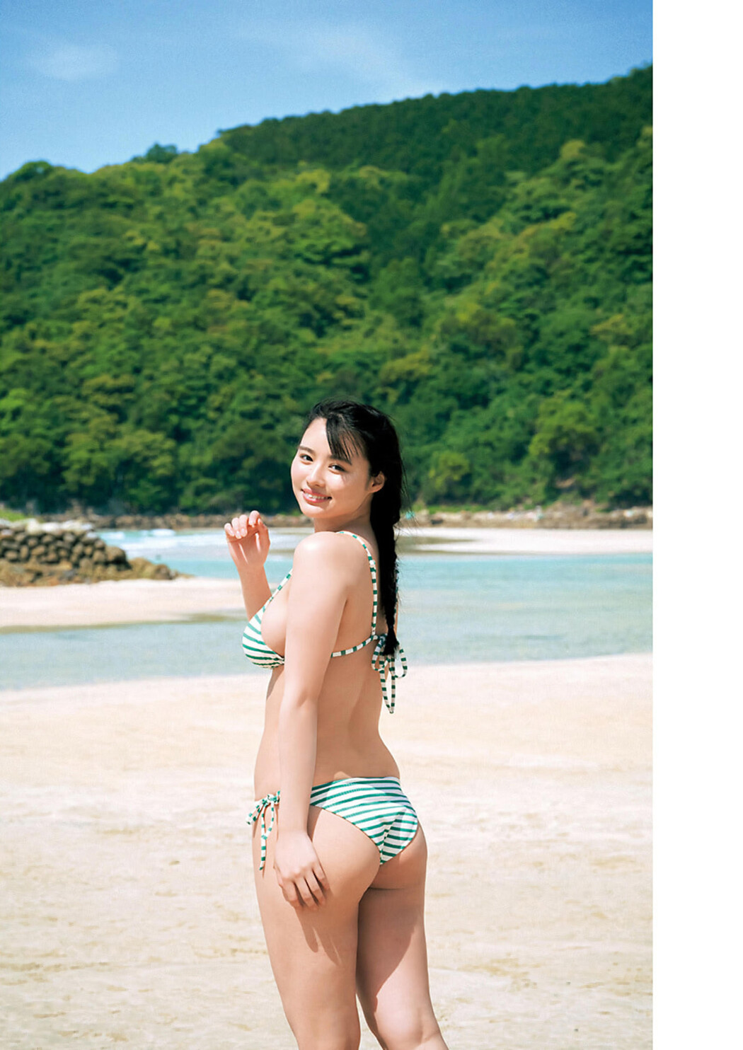 Cocoro Toyoshima 豊島心桜, Young Jump 2024 No.33 (ヤングジャンプ 2024年33号)