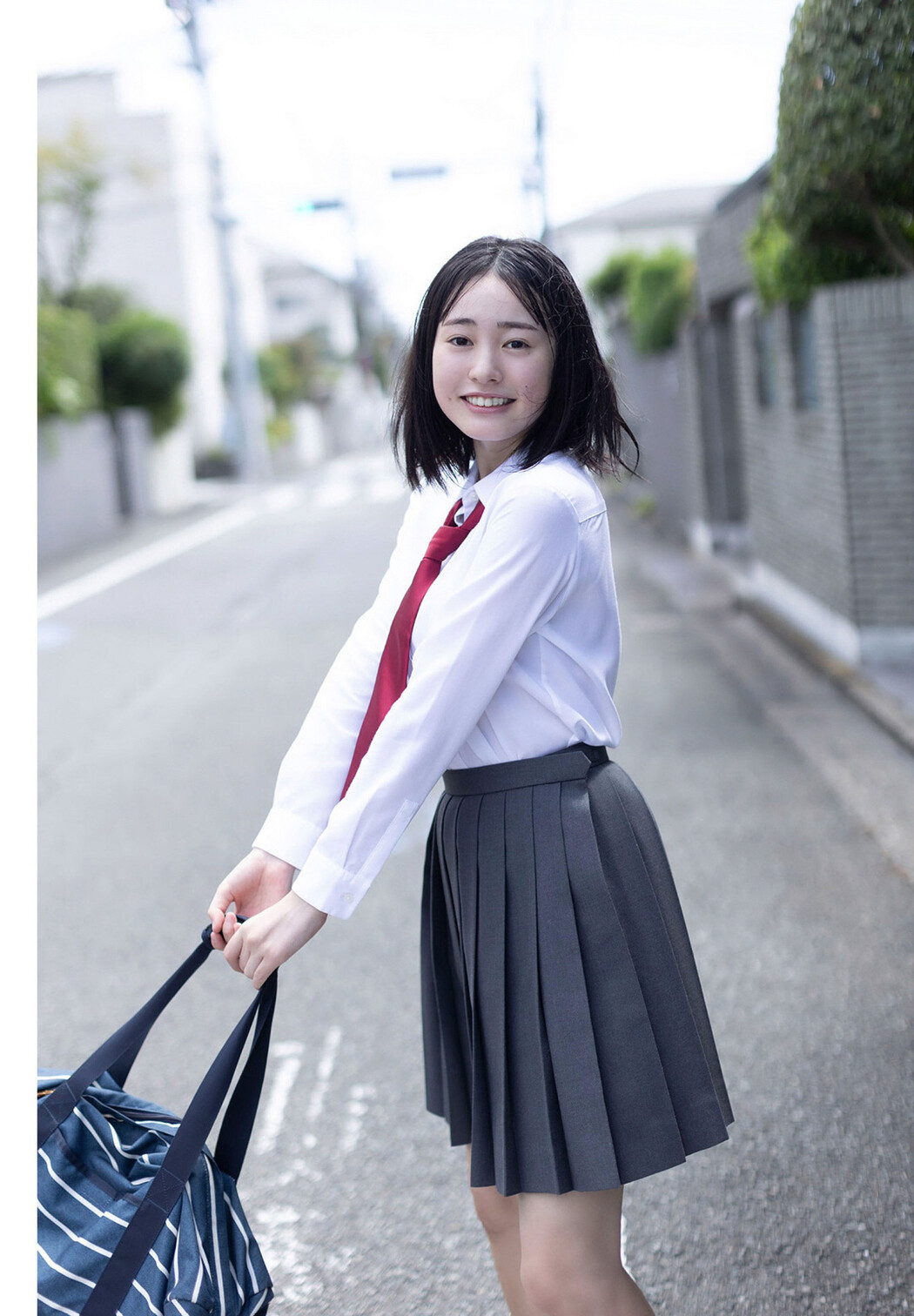 Miu Shirahama 白濱美兎, FLASH 2024.08.06 (フラッシュ 2024年8月6日号) Cover Photo