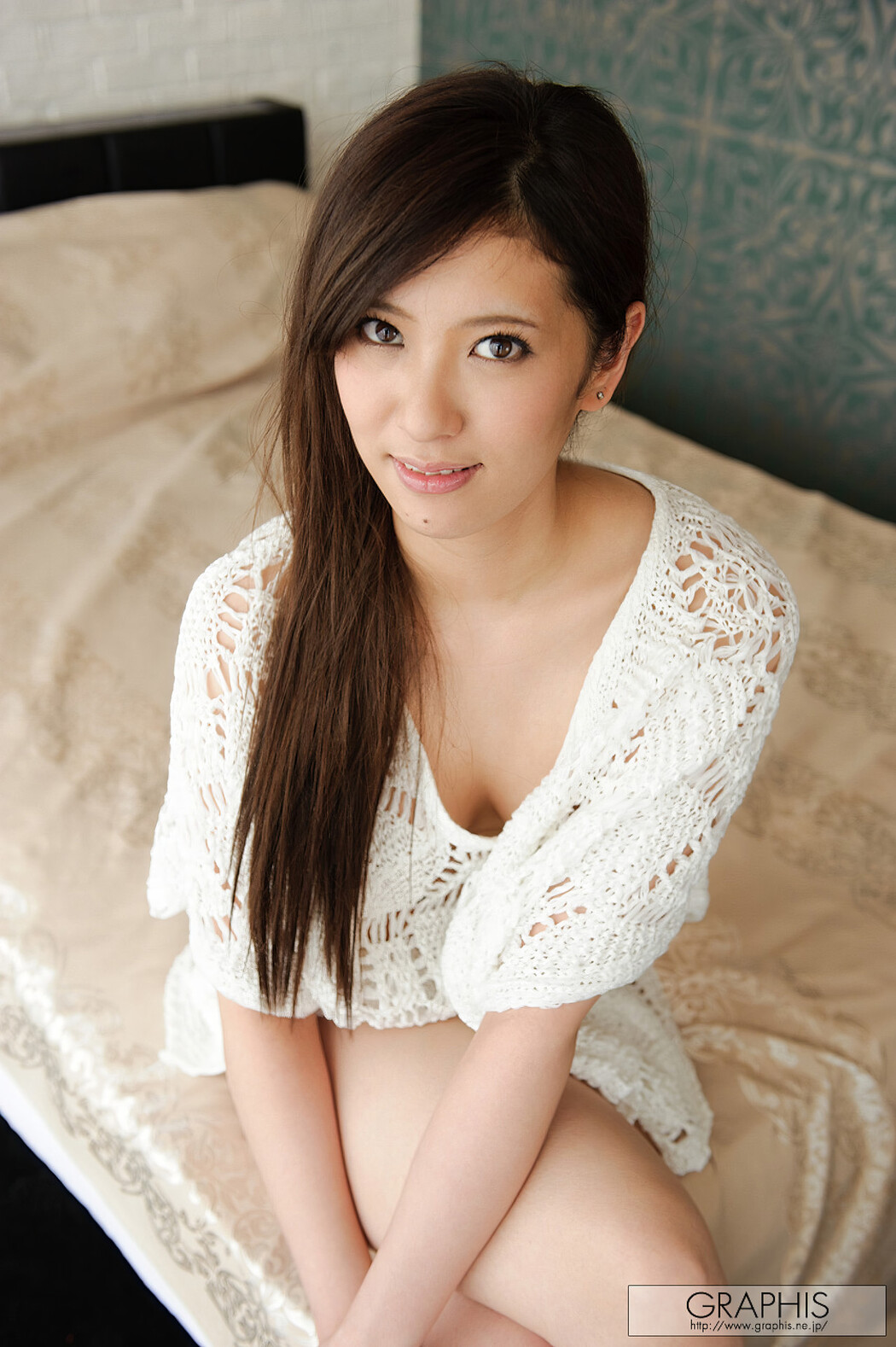 Yui Kasuga 春日由衣, Graphis First Gravure Set.01 Cover Photo